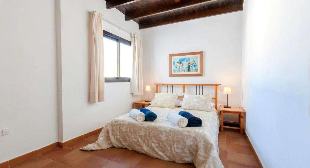 5 bedroom Villa for sale in Playa Blanca with pool - € 750,000 (Ref: 9658169)