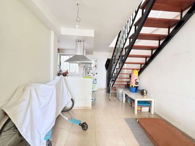 2 bedroom Apartment for sale in Arrecife - € 190,000 (Ref: 9658170)