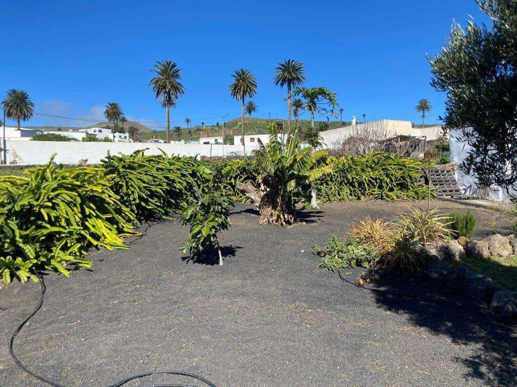 6 bedroom Finca/Country House for sale in Haria with garage - € 798,000 (Ref: 9700364)