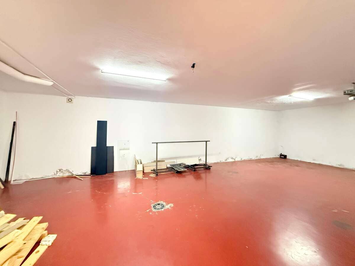 4 bedroom Finca/Country House for rent in Arrecife with garage - € 1,800 (Ref: 9714396)