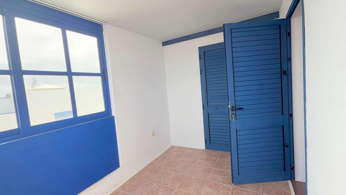 4 bedroom Finca/Country House for rent in Arrecife with garage - € 1,800 (Ref: 9714396)