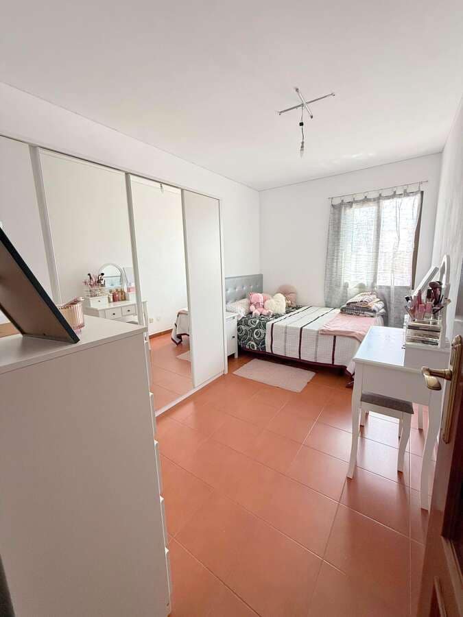 3 bedroom Semi-detached Villa for sale in Arrecife with garage - € 235,000 (Ref: 9726258)