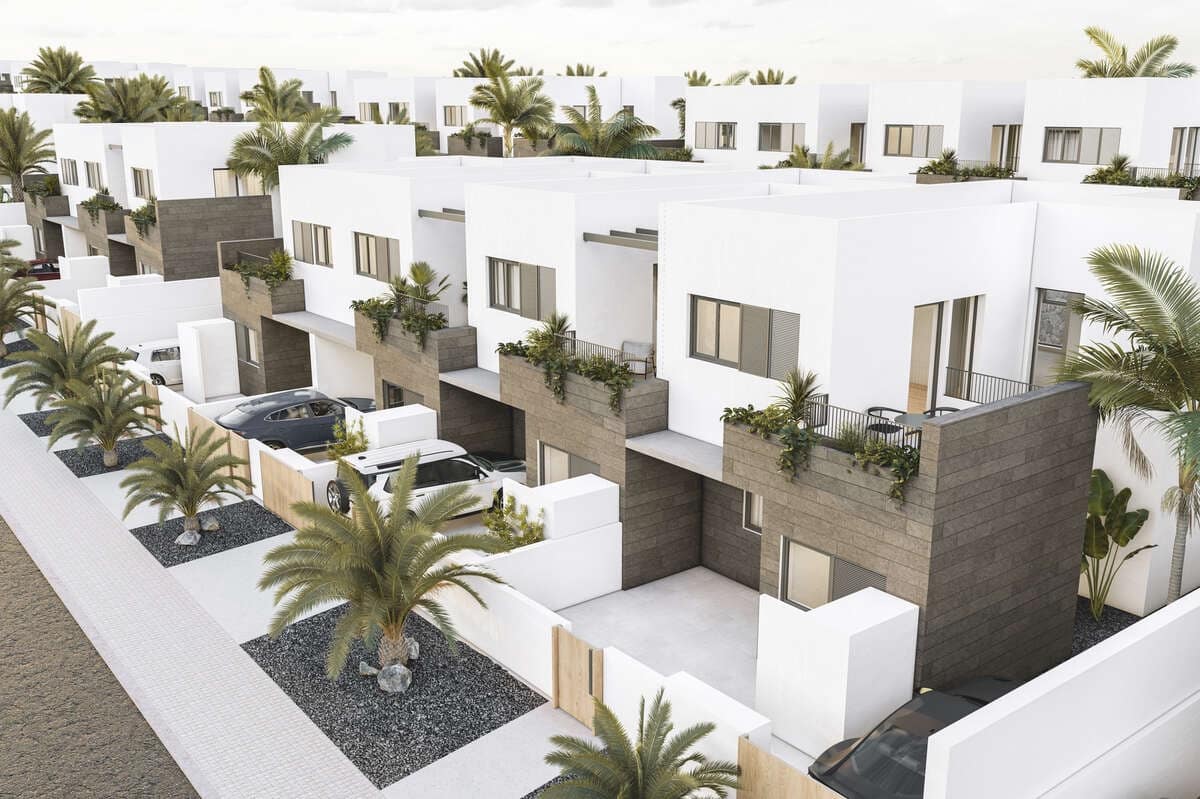 3 bedroom Villa for sale in Costa Teguise with pool garage - € 358,500 (Ref: 9737781)