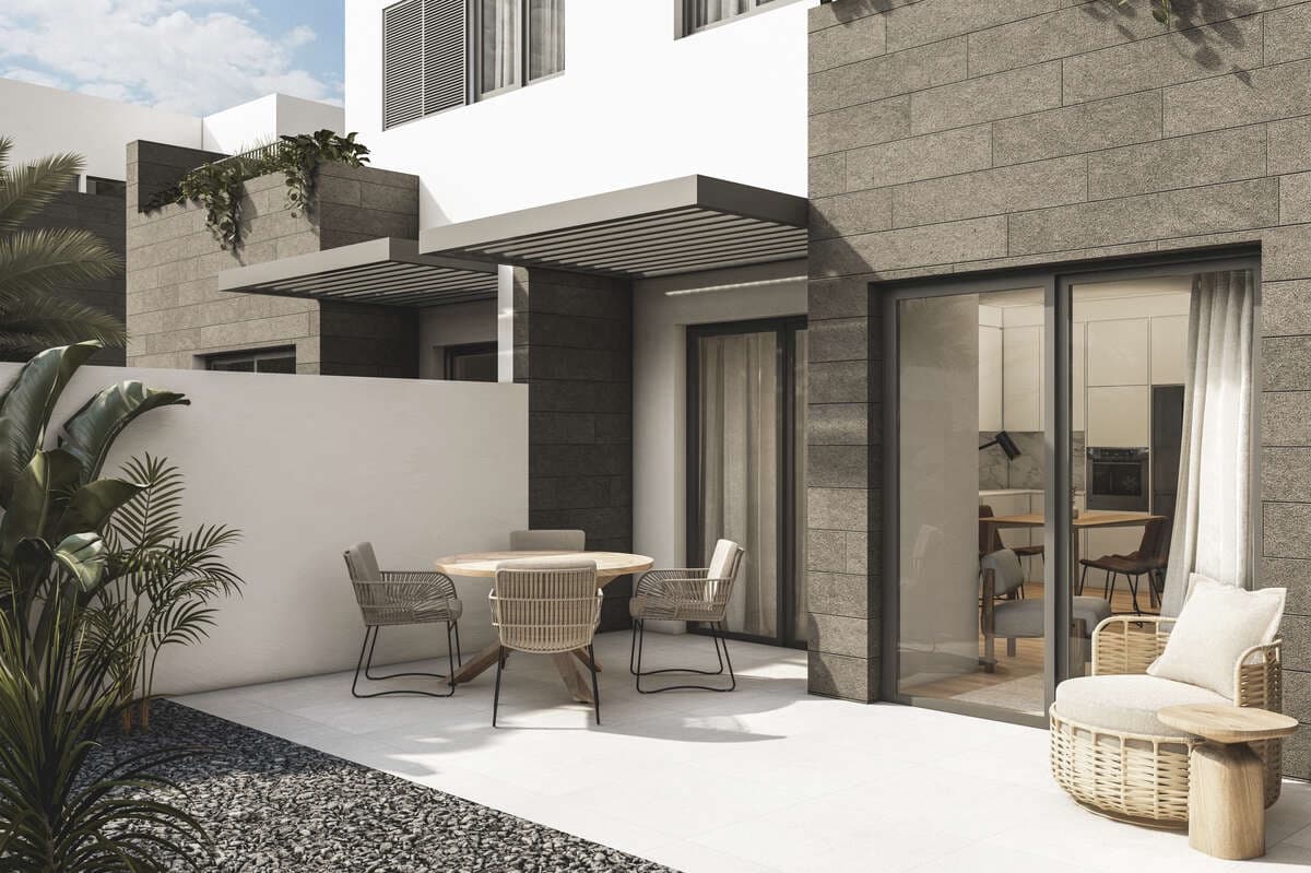 3 bedroom Villa for sale in Costa Teguise with pool garage - € 358,500 (Ref: 9737781)