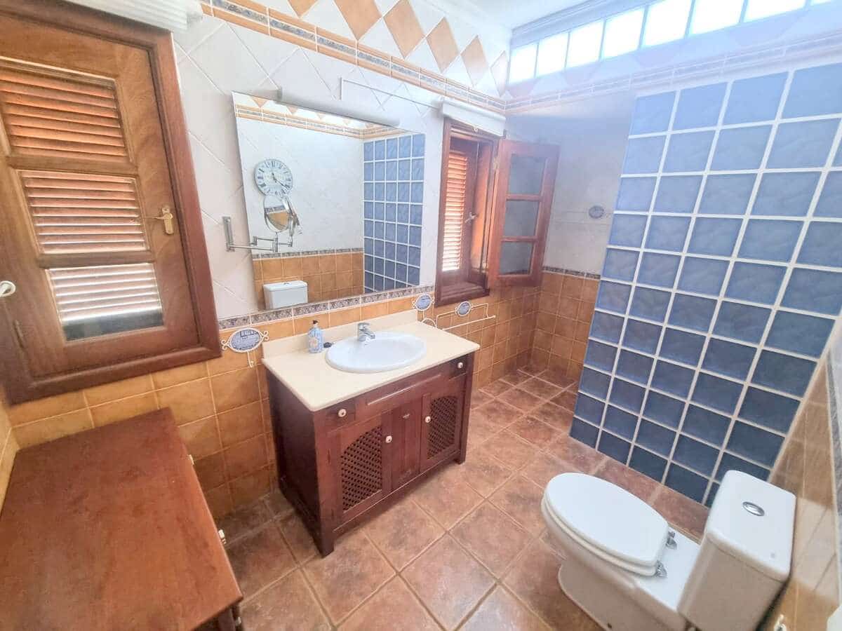 3 soveværelse Villa til salg i Yaiza med swimmingpool garage - € 490.000 (Ref: 9758326)