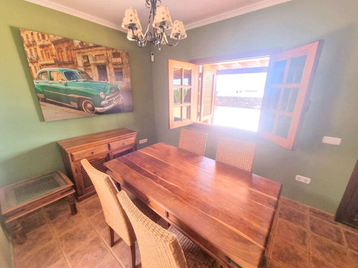 3 soveværelse Villa til salg i Yaiza med swimmingpool garage - € 490.000 (Ref: 9758326)