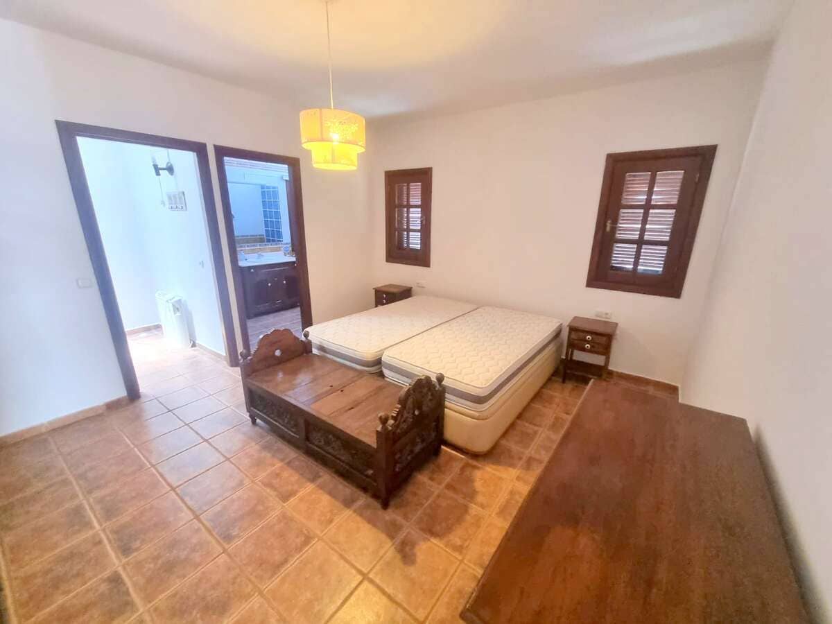 3 soveværelse Villa til salg i Yaiza med swimmingpool garage - € 490.000 (Ref: 9758326)