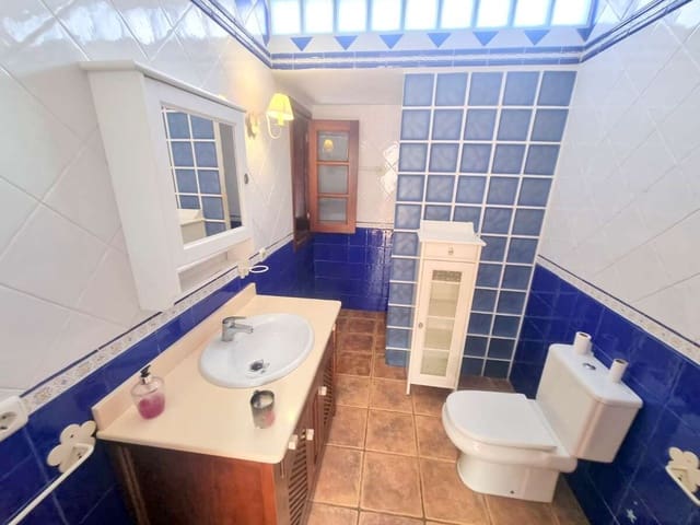 3 soveværelse Villa til salg i Yaiza med swimmingpool garage - € 490.000 (Ref: 9758326)