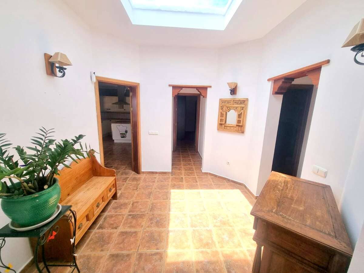 3 soveværelse Villa til salg i Yaiza med swimmingpool garage - € 490.000 (Ref: 9758326)