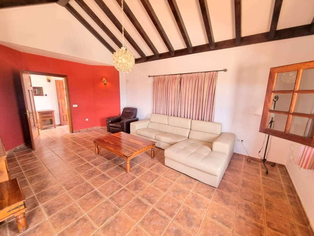 3 soveværelse Villa til salg i Yaiza med swimmingpool garage - € 490.000 (Ref: 9758326)