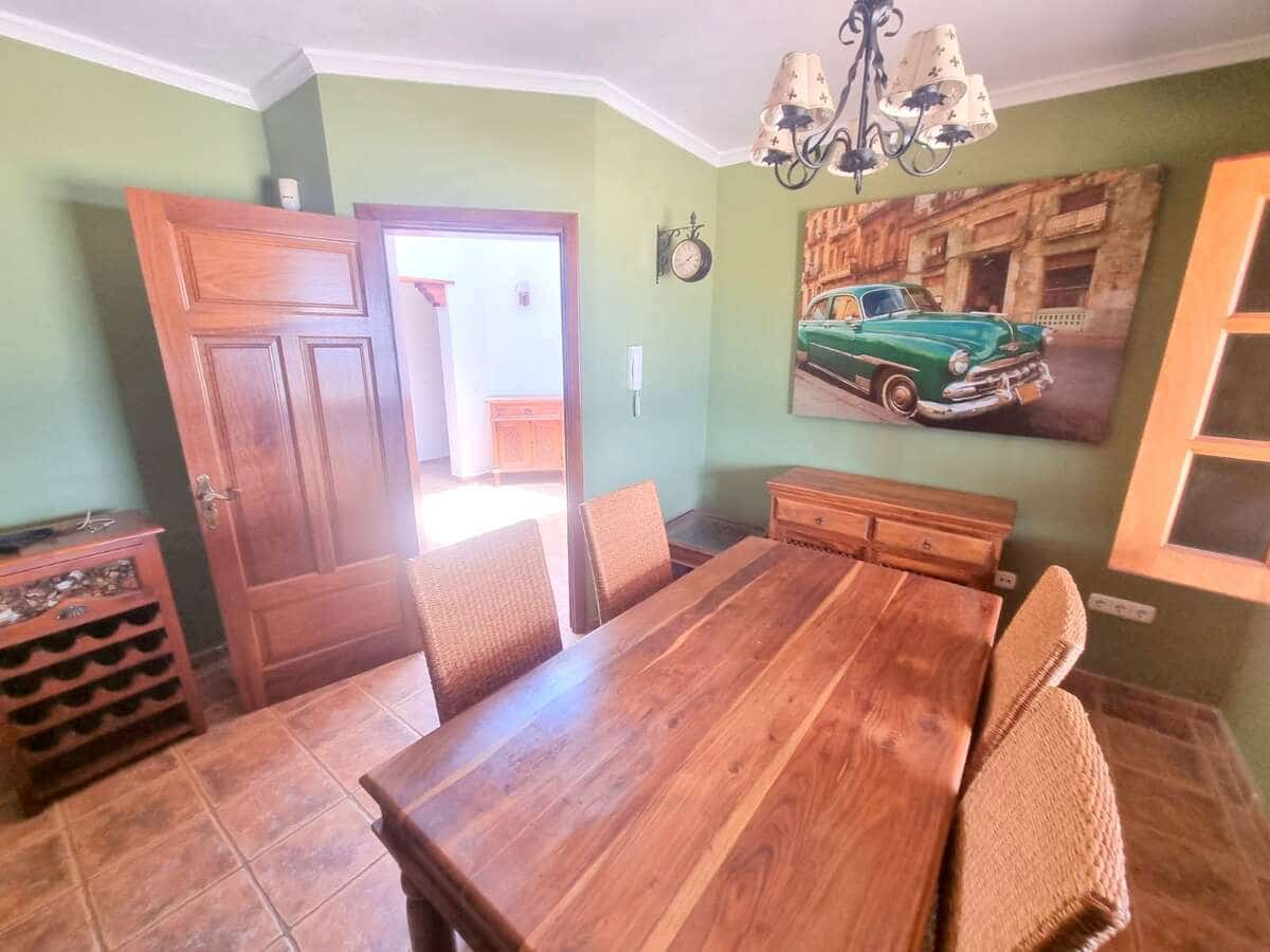 3 soveværelse Villa til salg i Yaiza med swimmingpool garage - € 490.000 (Ref: 9758326)