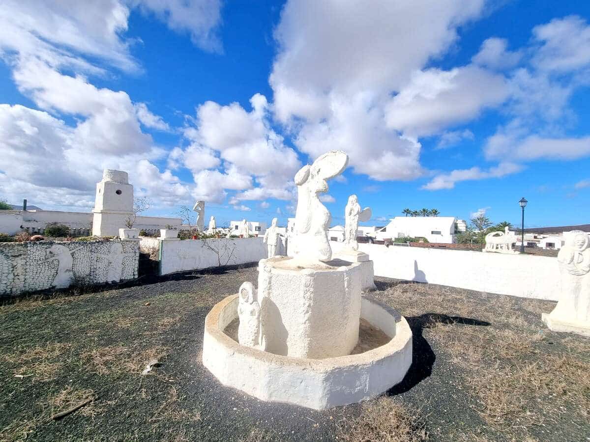 4 makuuhuone Maalaistalo myytävänä paikassa Teguise mukana 
autotalli - 380 000 € (Ref: 9780044)