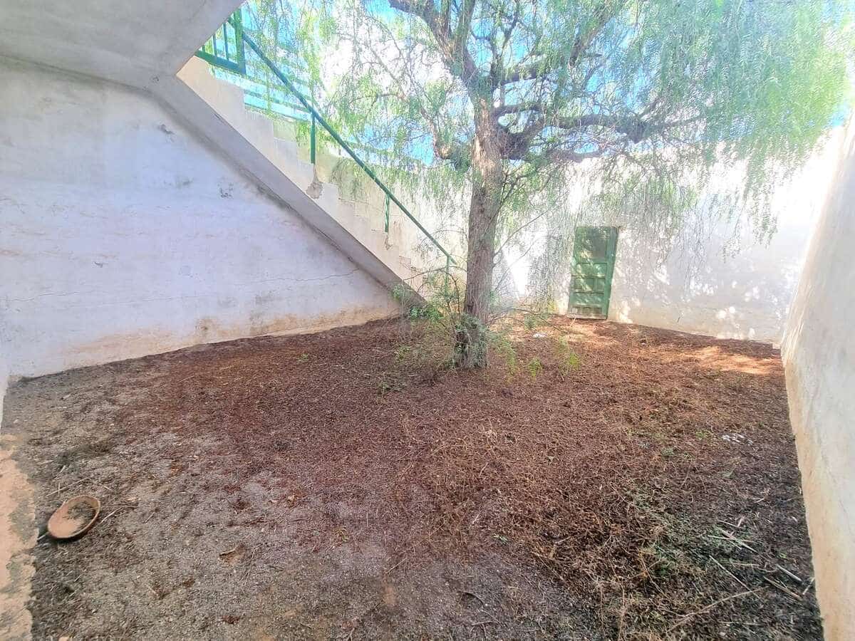 4 makuuhuone Maalaistalo myytävänä paikassa Teguise mukana 
autotalli - 380 000 € (Ref: 9780044)