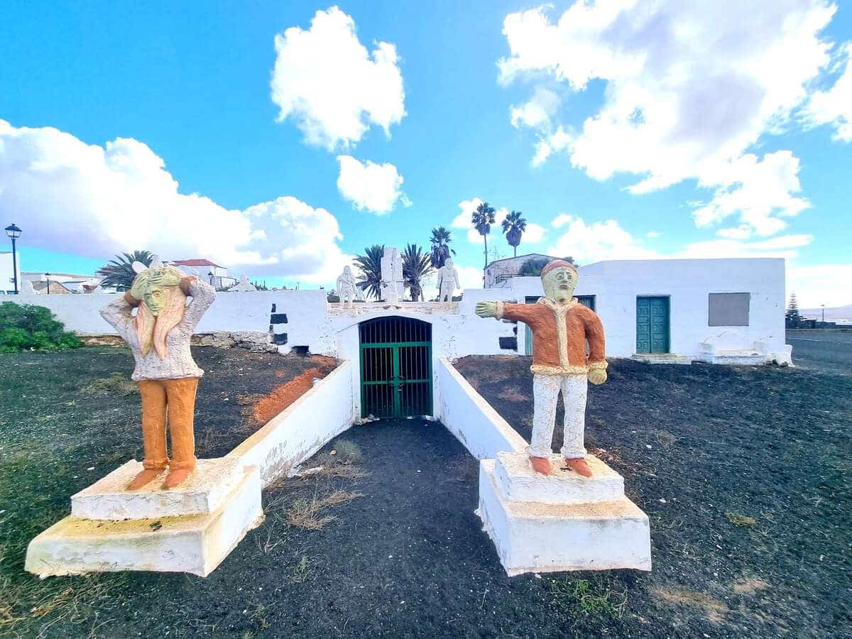 4 makuuhuone Maalaistalo myytävänä paikassa Teguise mukana 
autotalli - 380 000 € (Ref: 9780044)