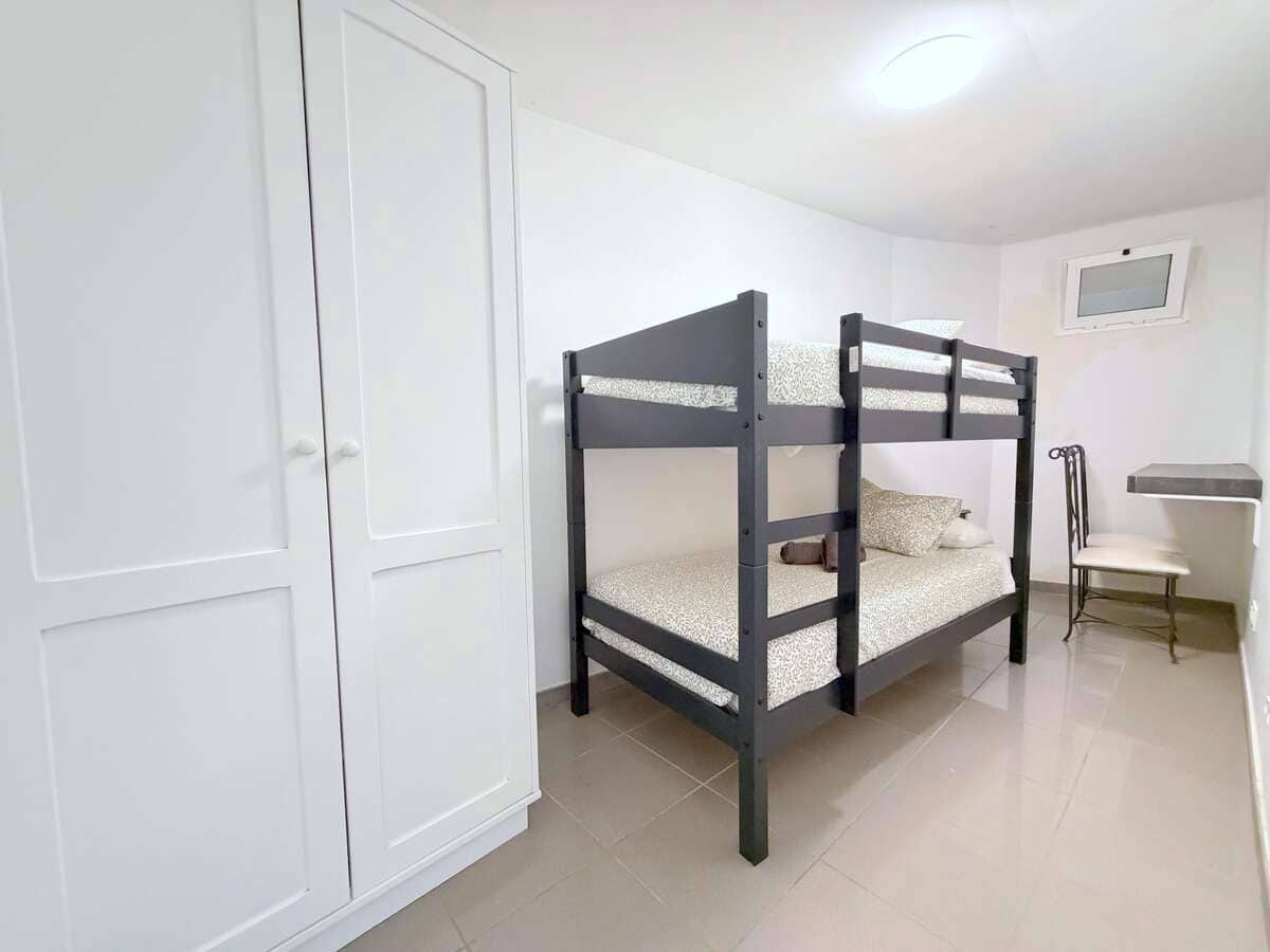 Chalet de 9 habitaciones en La Asomada en venta con piscina - 1.499.000 € (Ref: 9803870)