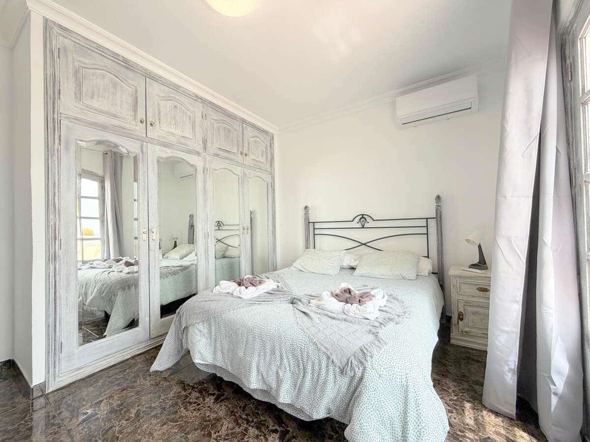 Chalet de 9 habitaciones en La Asomada en venta con piscina - 1.499.000 € (Ref: 9803870)