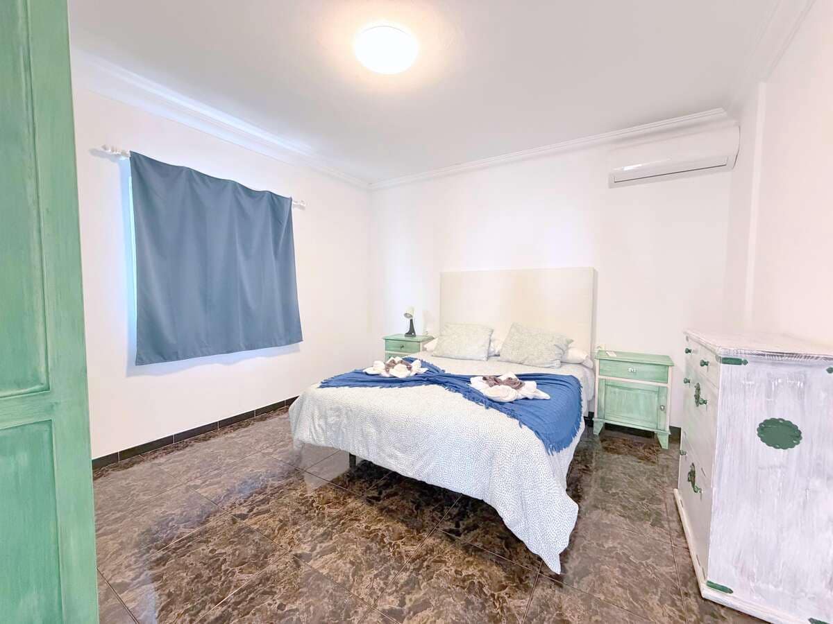 Chalet de 9 habitaciones en La Asomada en venta con piscina - 1.499.000 € (Ref: 9803870)