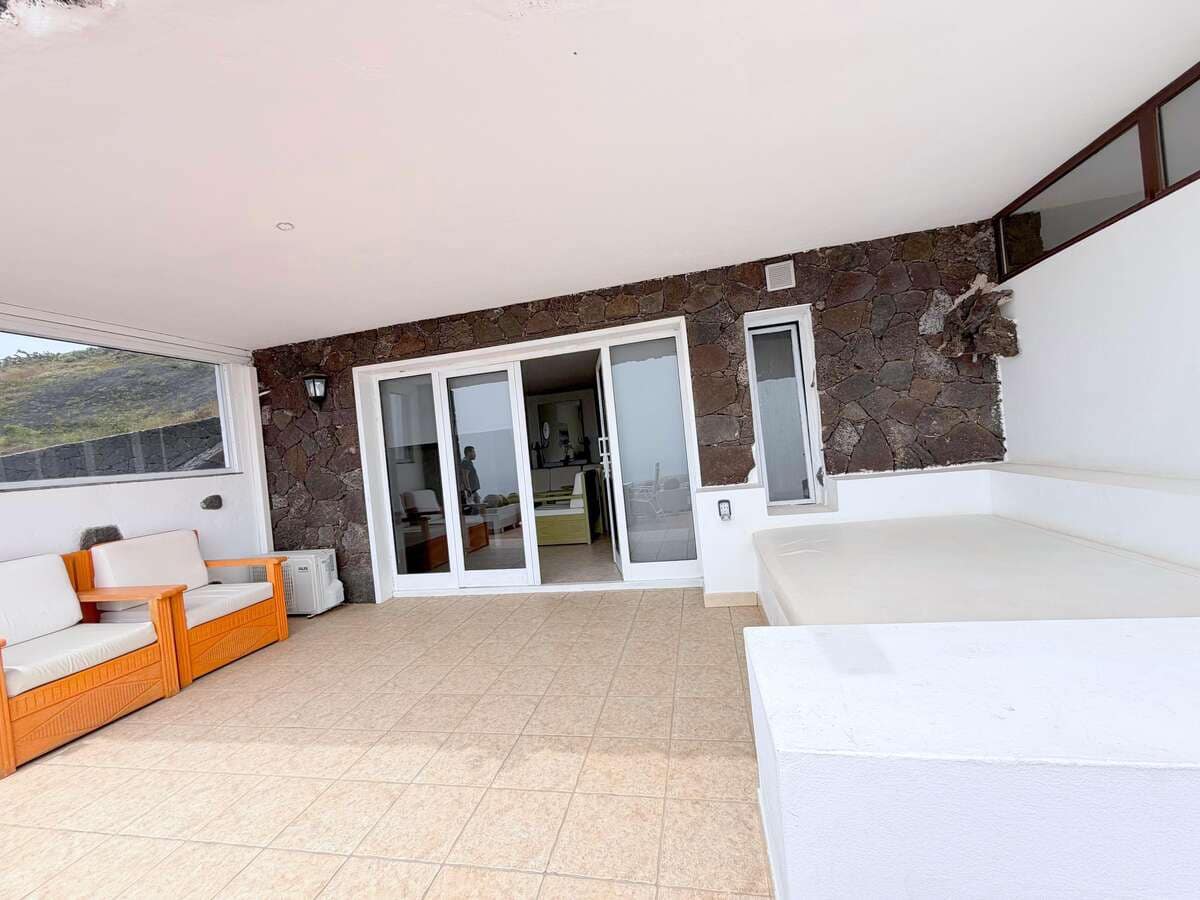 Chalet de 9 habitaciones en La Asomada en venta con piscina - 1.499.000 € (Ref: 9803870)