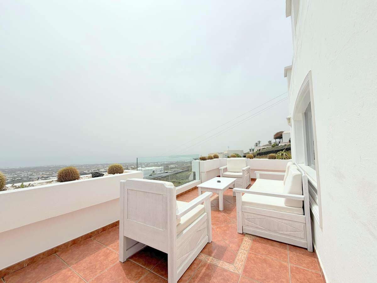 Chalet de 9 habitaciones en La Asomada en venta con piscina - 1.499.000 € (Ref: 9803870)