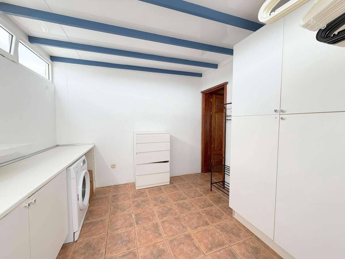 3 chambre Villa/Maison à vendre à Yaiza avec piscine garage - 498 000 € (Ref: 9811021)