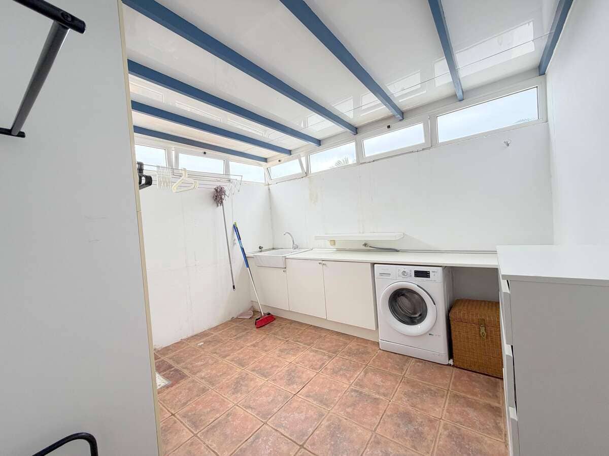 3 chambre Villa/Maison à vendre à Yaiza avec piscine garage - 498 000 € (Ref: 9811021)