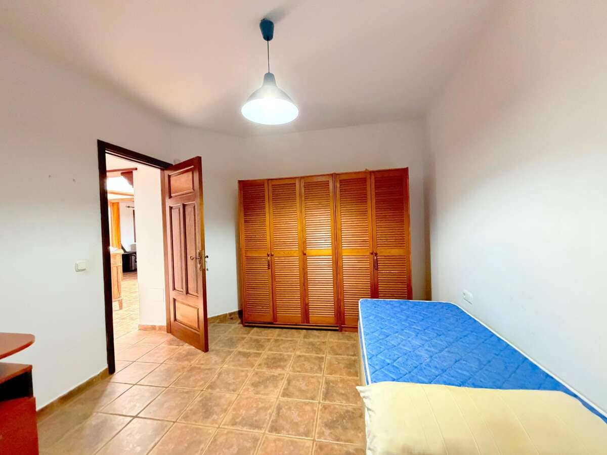 3 chambre Villa/Maison à vendre à Yaiza avec piscine garage - 498 000 € (Ref: 9811021)