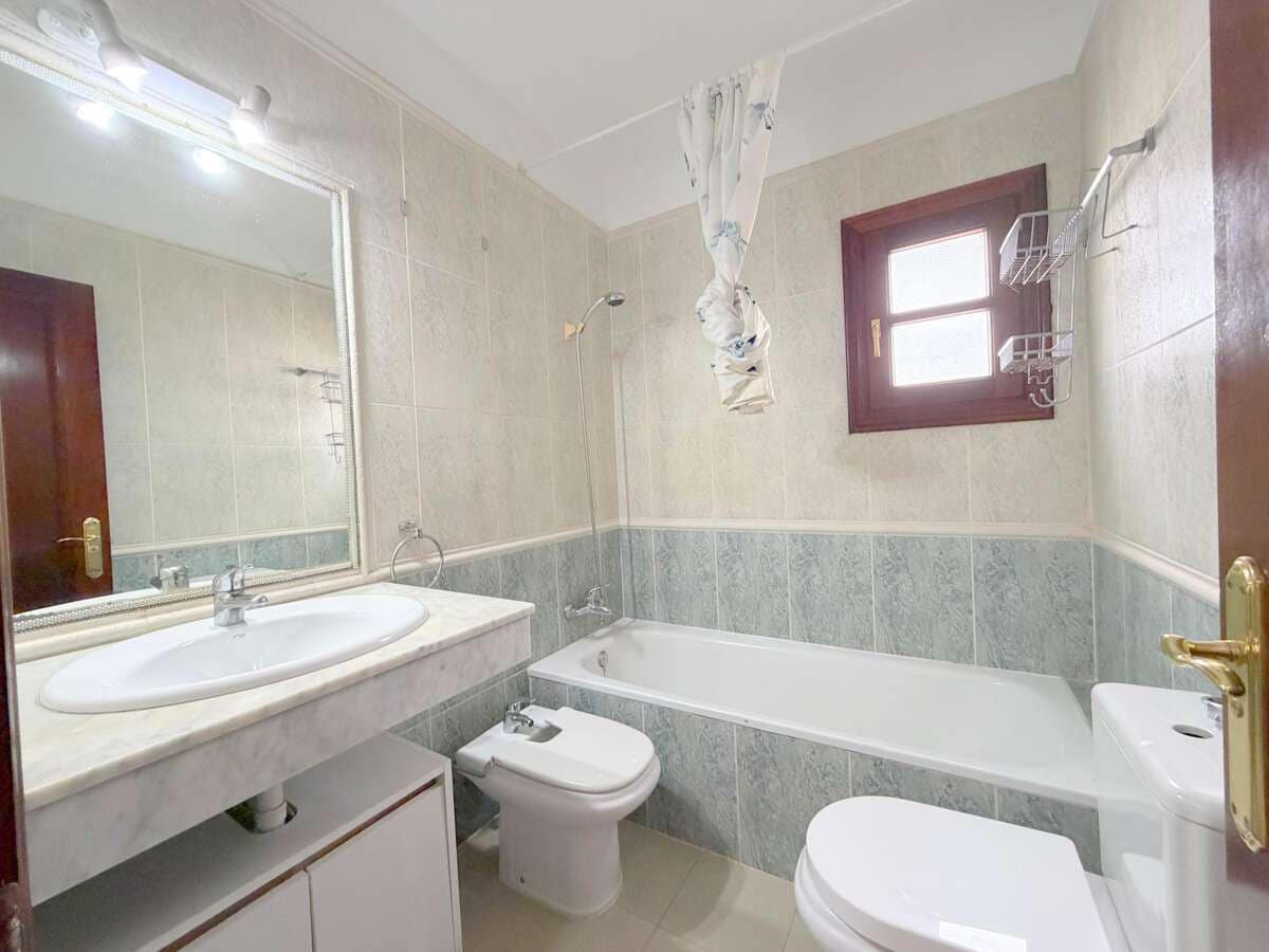 2 bedroom Finca/Country House for sale in Playa Blanca with pool garage - € 340,000 (Ref: 9815391)