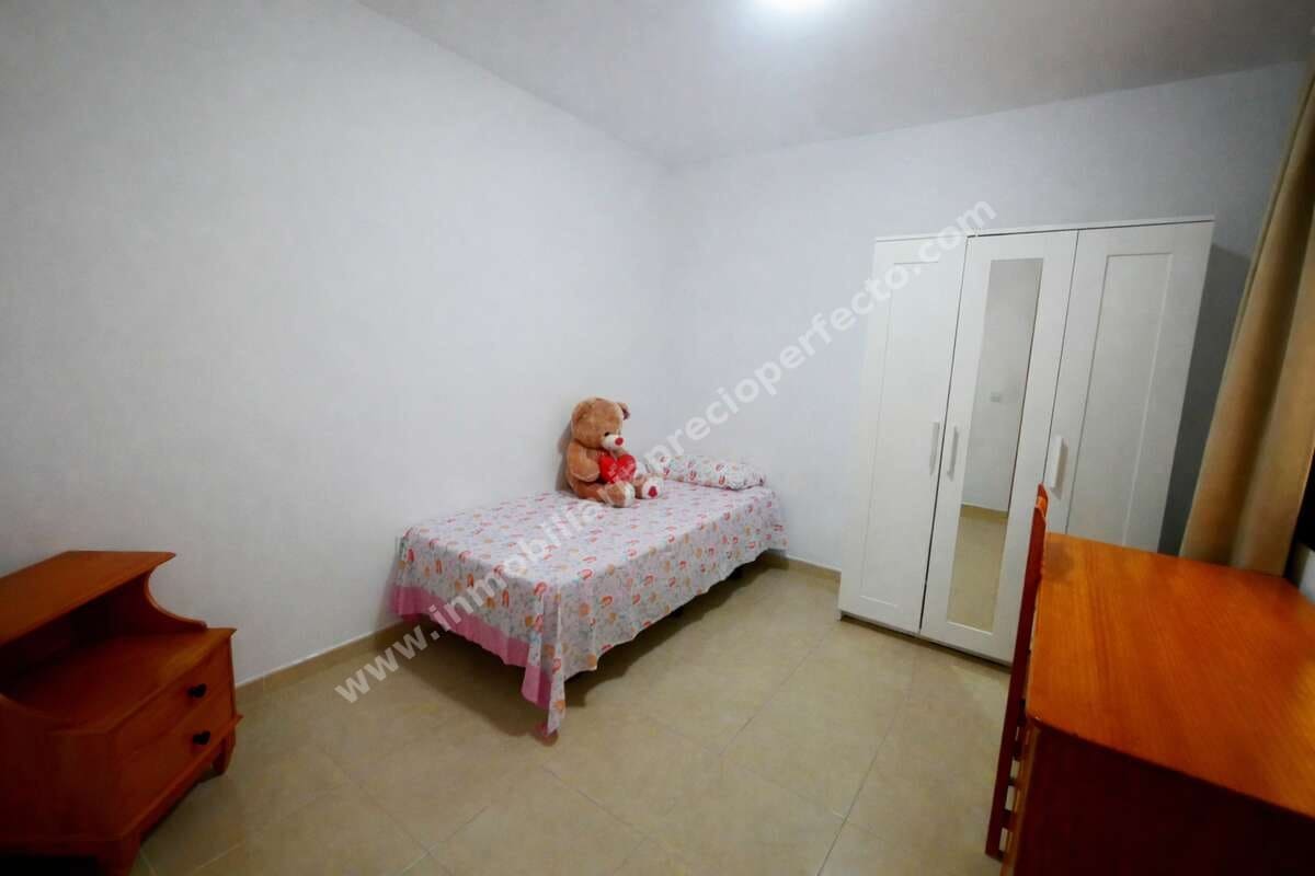 2 bedroom Flat for sale in Arrecife - € 179,000 (Ref: 9821865)