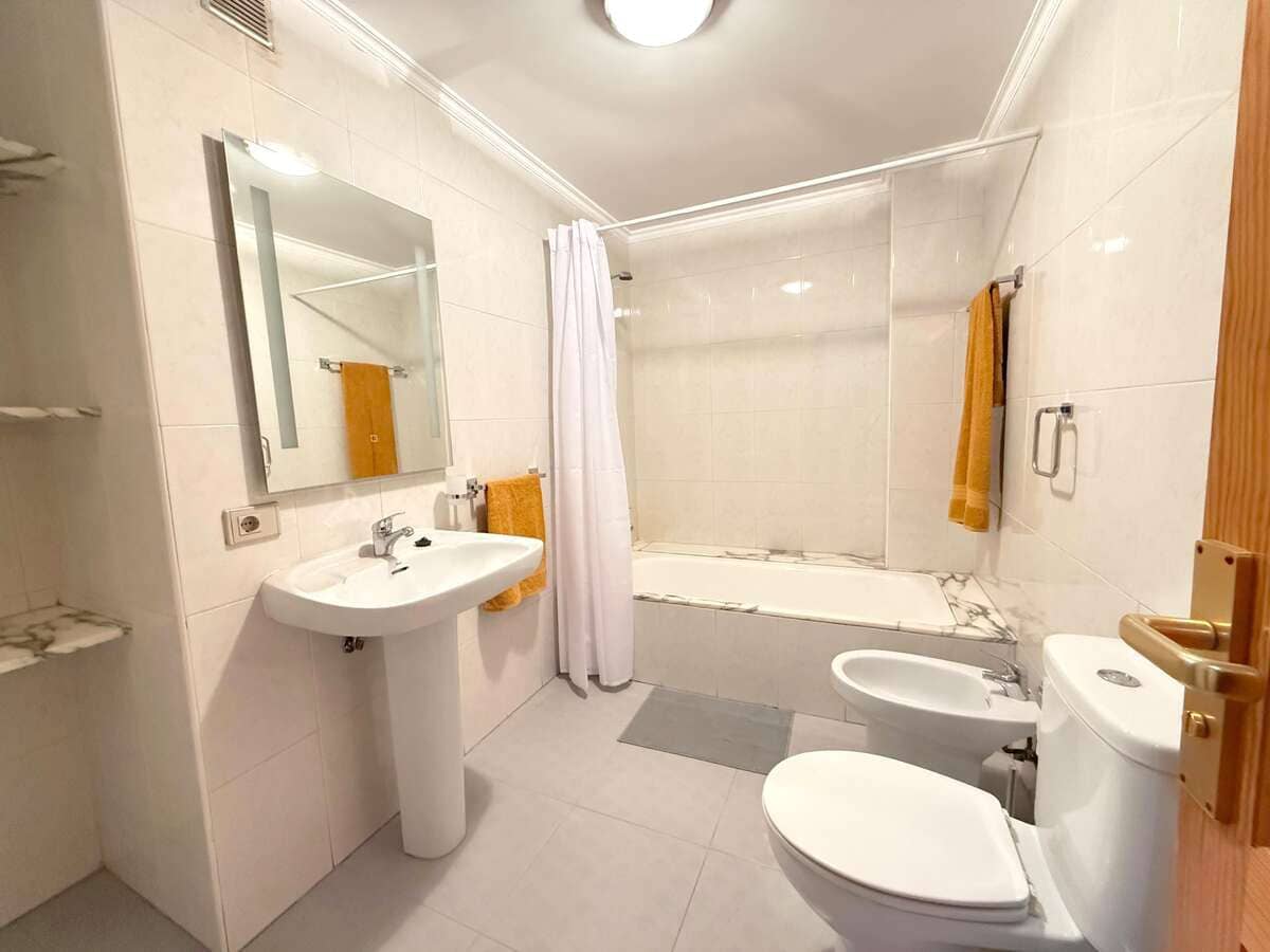 3 chambre Appartement à vendre à Arrecife avec garage - 275 000 € (Ref: 9824576)