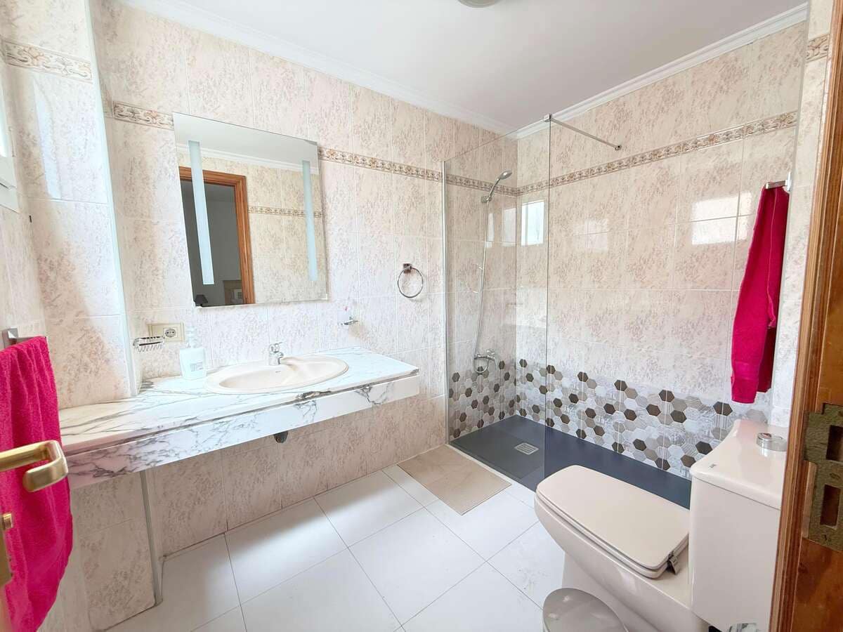 3 chambre Appartement à vendre à Arrecife avec garage - 275 000 € (Ref: 9824576)