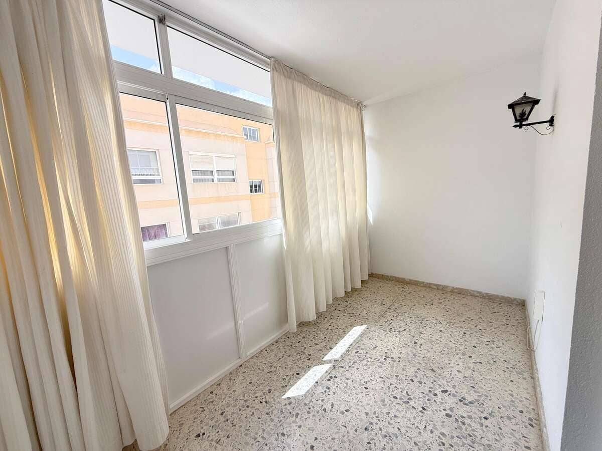 3 chambre Appartement à vendre à Arrecife avec garage - 275 000 € (Ref: 9824576)