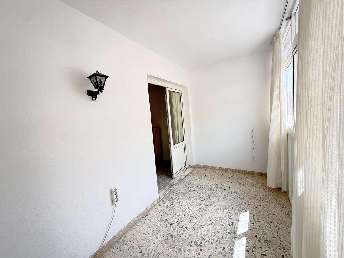 3 chambre Appartement à vendre à Arrecife avec garage - 275 000 € (Ref: 9824576)