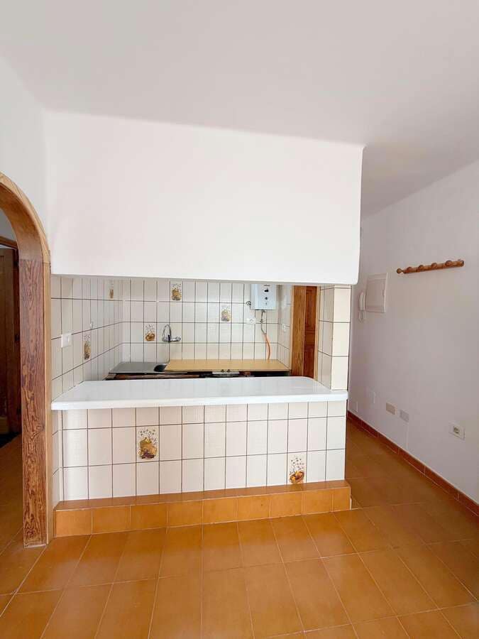 2 bedroom Flat for sale in Arrecife - € 180,000 (Ref: 9833157)
