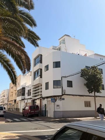 Local Comercial en Arrecife en venta - 280.000 € (Ref: 9835064)