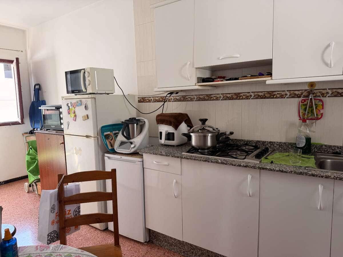 Local Comercial en Arrecife en venta - 280.000 € (Ref: 9835064)