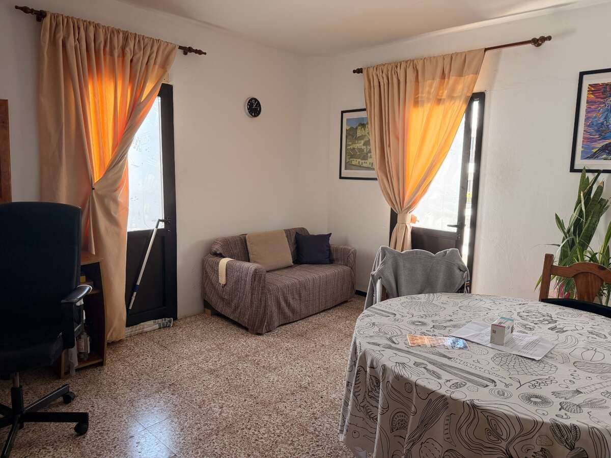 Local Comercial en Arrecife en venta - 280.000 € (Ref: 9835064)