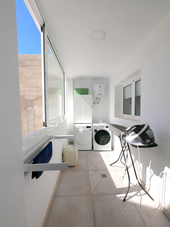 3 bedroom Flat for sale in Arrecife with garage - € 315,000 (Ref: 9842018)