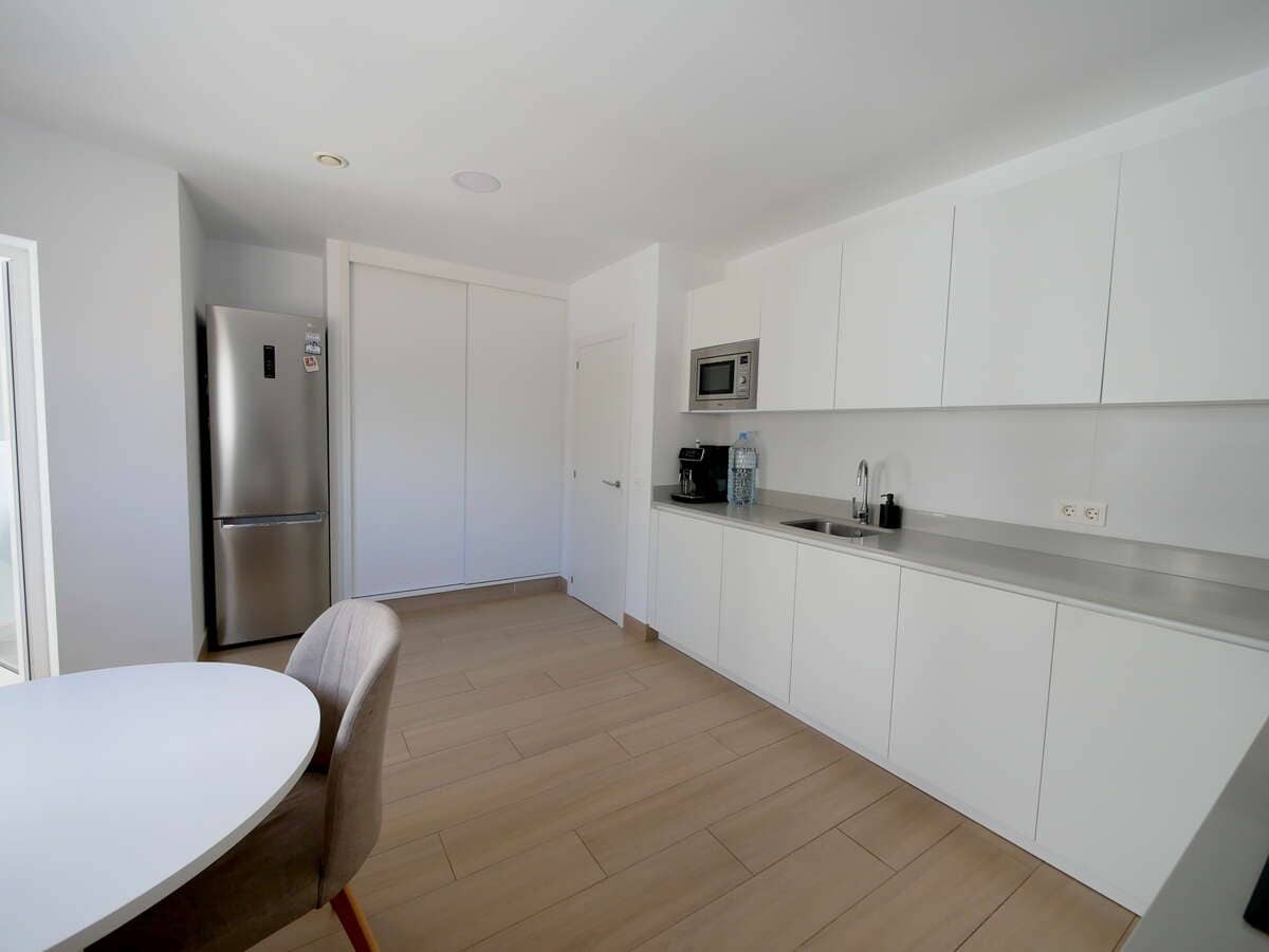 3 bedroom Flat for sale in Arrecife with garage - € 315,000 (Ref: 9842018)