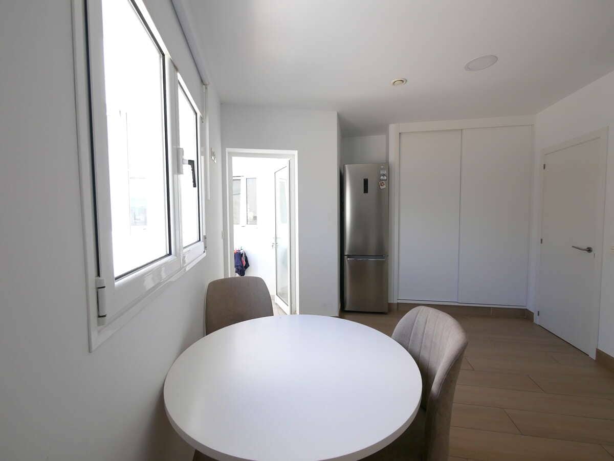 3 bedroom Flat for sale in Arrecife with garage - € 315,000 (Ref: 9842018)