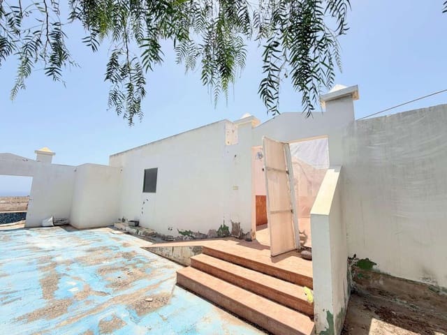 4 chambre Finca/Maison de Campagne à vendre à Guime, San Bartolomé avec piscine garage - 600 000 € (Ref: 9858998)