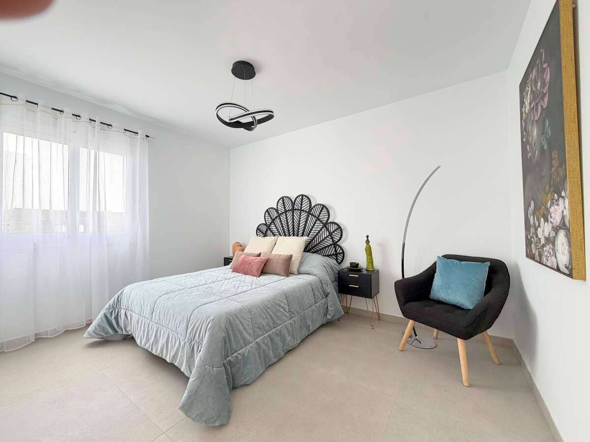 3 bedroom Villa for sale in Tahiche with garage - € 390,000 (Ref: 9863910)