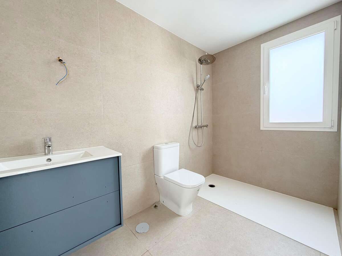 3 bedroom Villa for sale in Tahiche with garage - € 390,000 (Ref: 9863910)