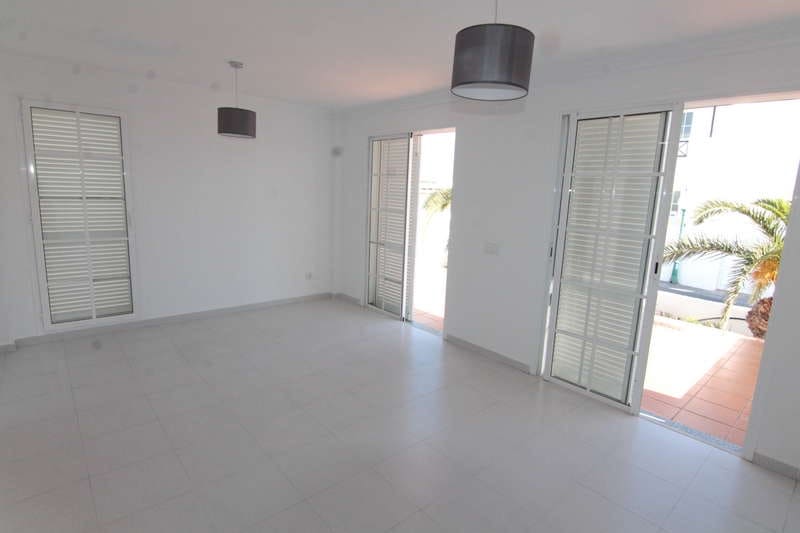 3 slaapkamer Villa te huur in Puerto del Carmen met garage - € 2.150 (Ref: 9872859)