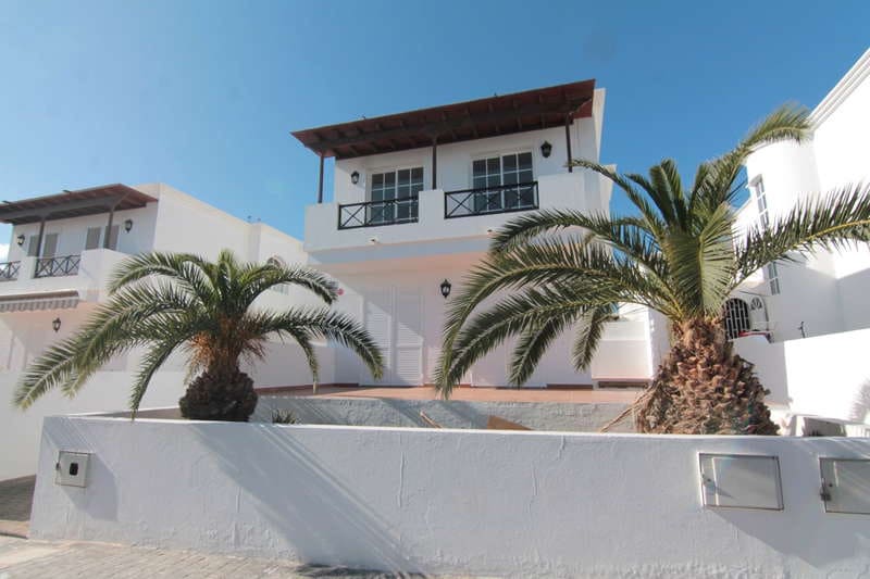3 slaapkamer Villa te huur in Puerto del Carmen met garage - € 2.150 (Ref: 9872859)