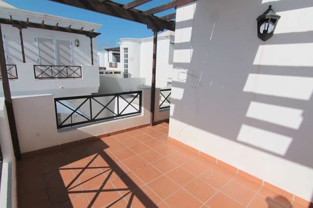 3 slaapkamer Villa te huur in Puerto del Carmen, Tías met garage - € 2.150 (Ref: 9872859)