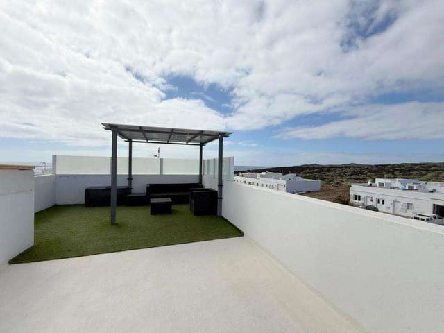 2 quarto Apartamento para venda em El Golfo, Yaiza - 295 000 € (Ref: 9877779)