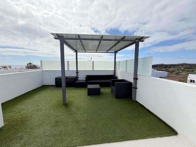 2 quarto Apartamento para venda em El Golfo, Yaiza - 295 000 € (Ref: 9877779)
