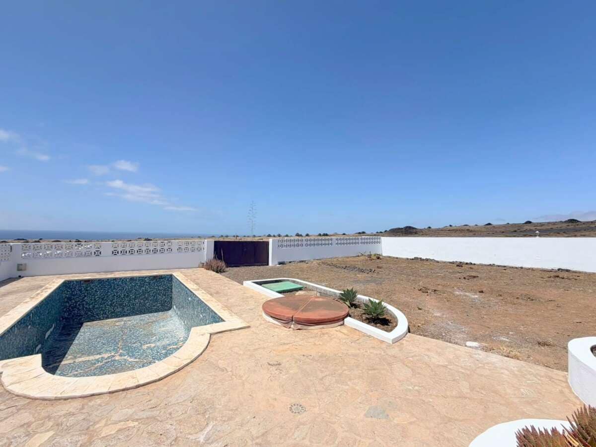 4 soverom Finca/Herregård til salgs i Guime med svømmebasseng garasje - € 600 000 (Ref: 9891488)