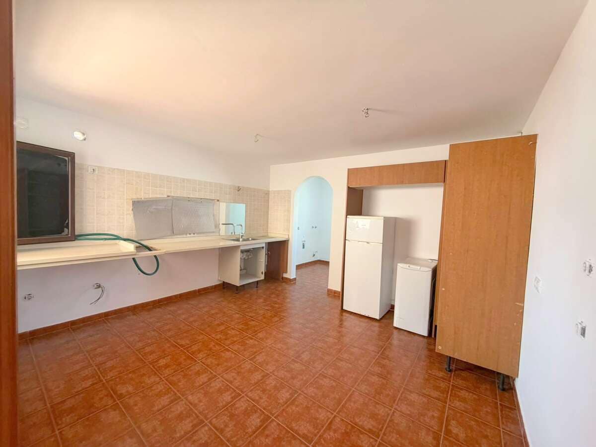 4 soverom Finca/Herregård til salgs i Guime med svømmebasseng garasje - € 600 000 (Ref: 9891488)