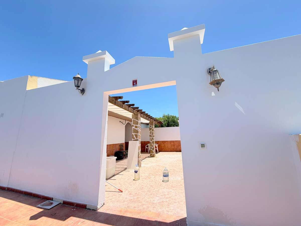 4 soverom Finca/Herregård til salgs i Guime med svømmebasseng garasje - € 600 000 (Ref: 9891488)